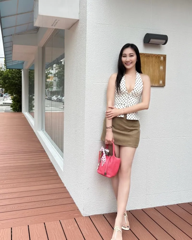 栗林裏 Li Lin Li