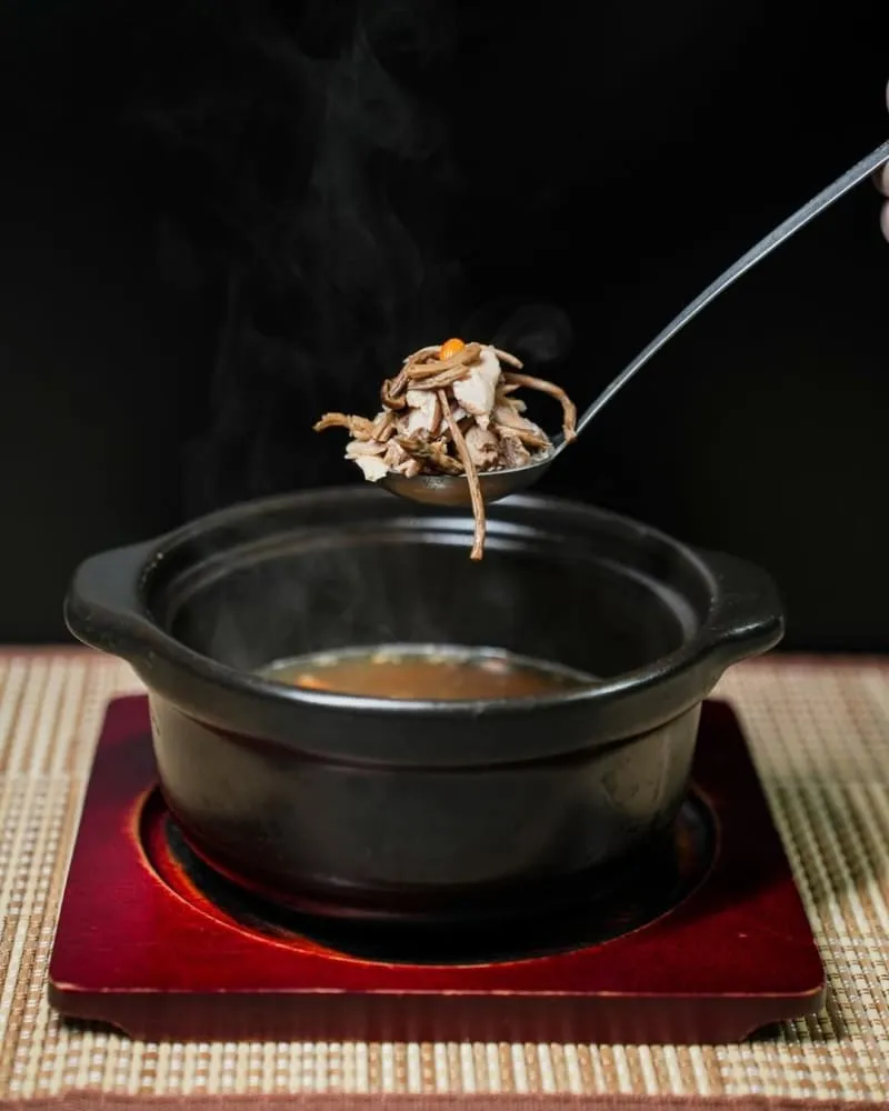 遇山茶老火雞湯-五妃店