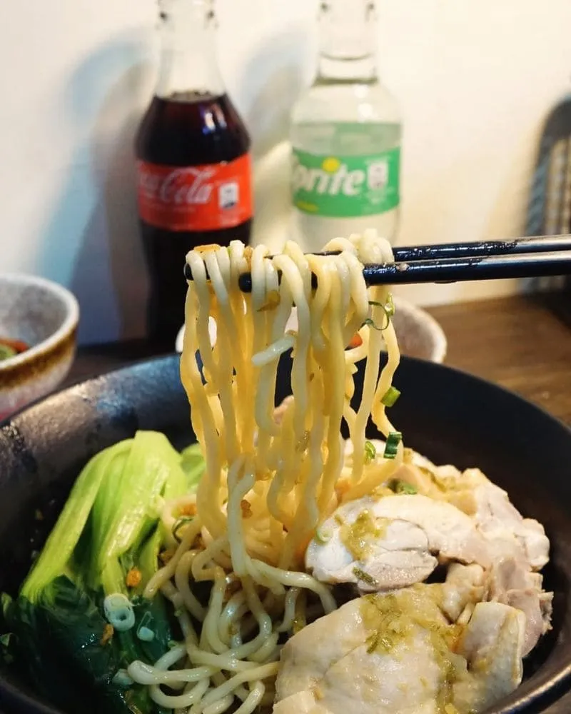 軒嘉手作 乾拌麵 蔥油雞飯 水餃