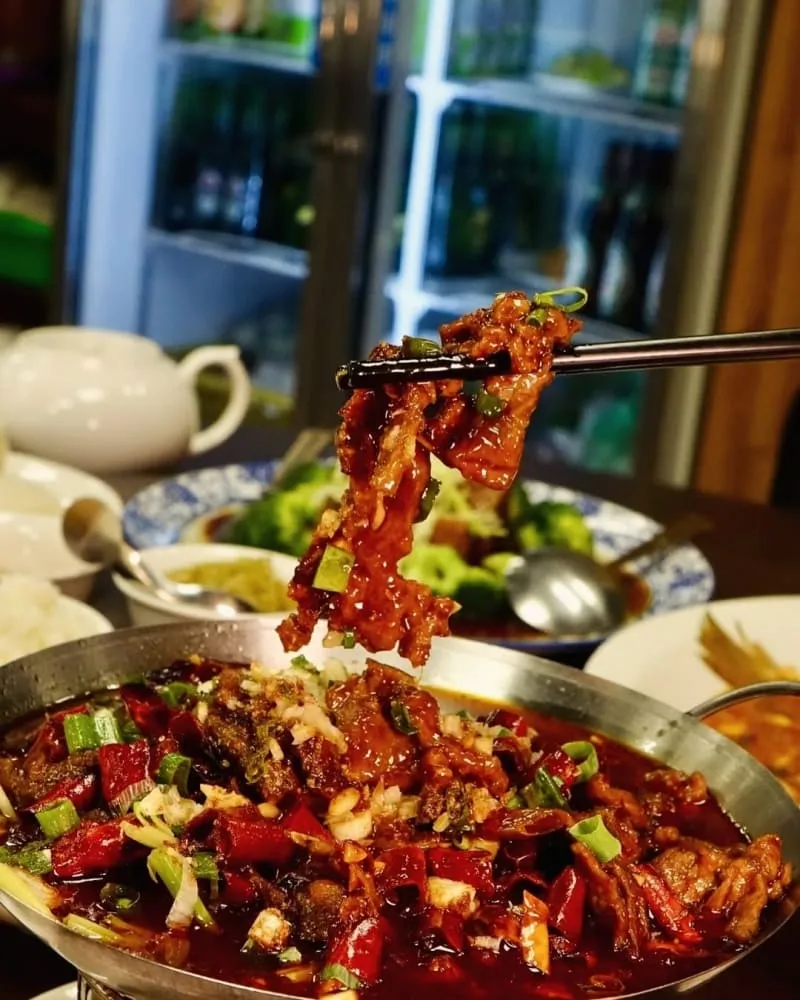 九三川菜館