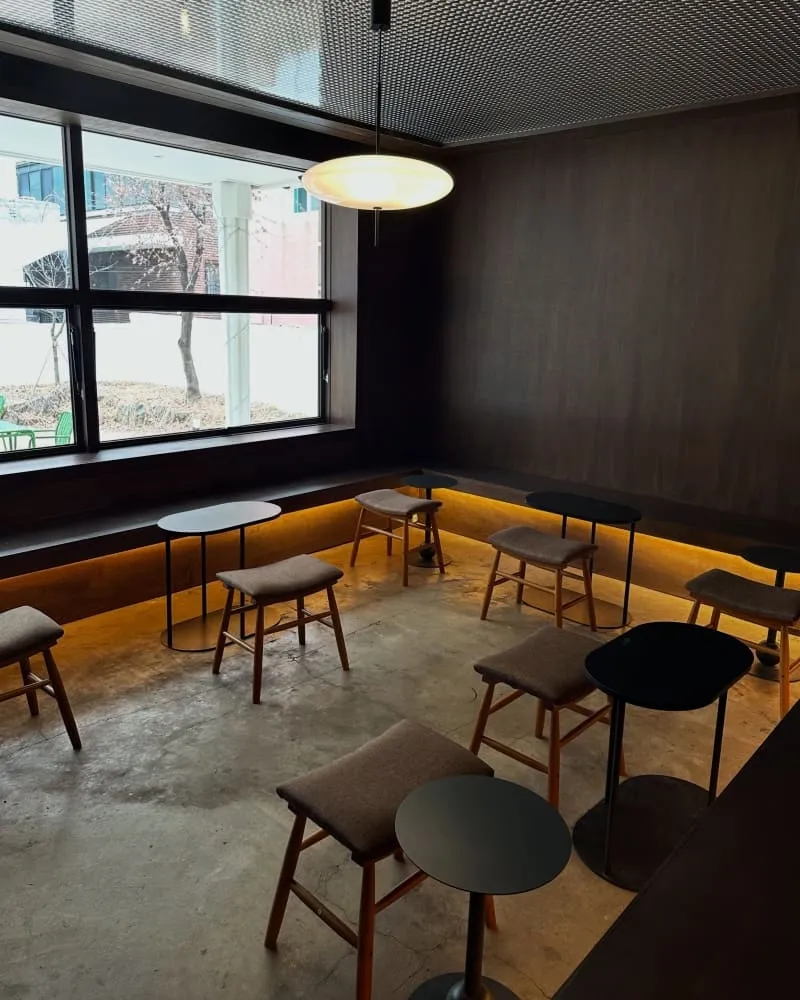 Avelop Cafe & Bakery 弘大店