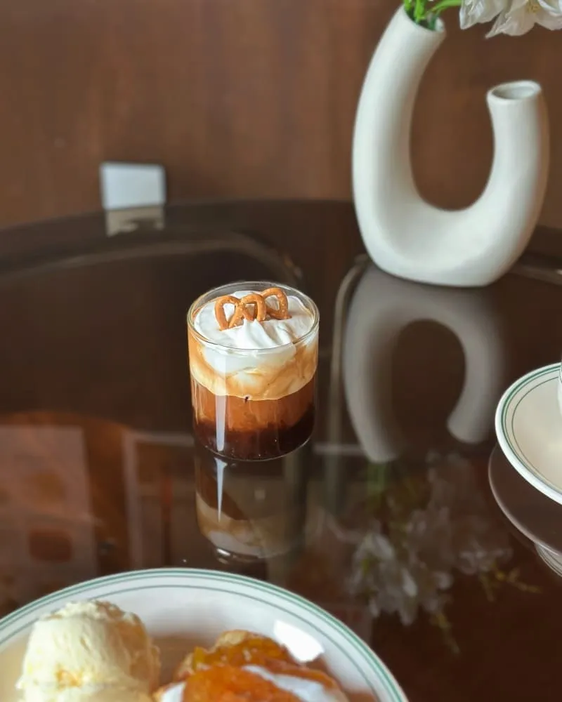 Avelop Cafe & Bakery 弘大店