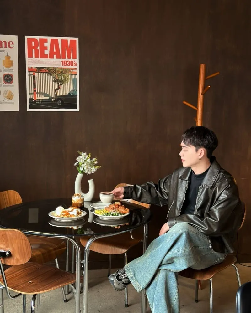 Avelop Cafe & Bakery 弘大店