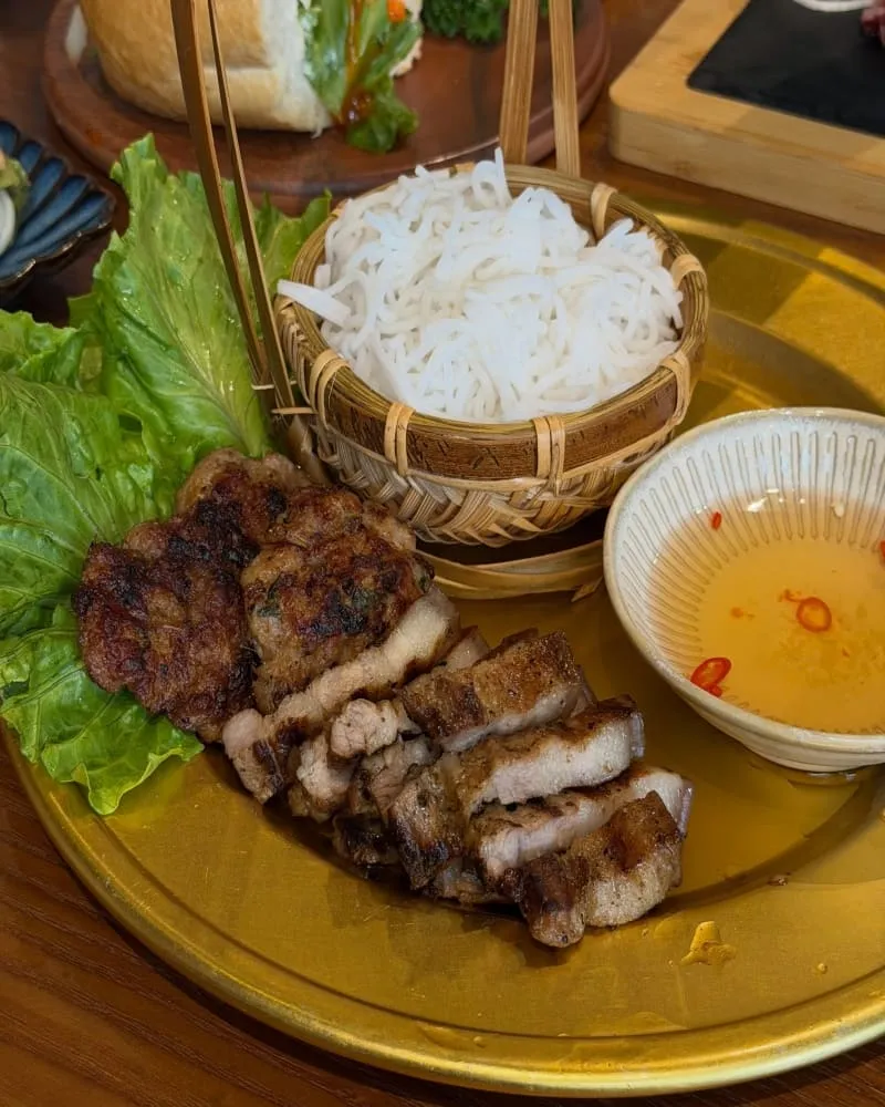 享越 Phở Joy 越式生牛肉河粉