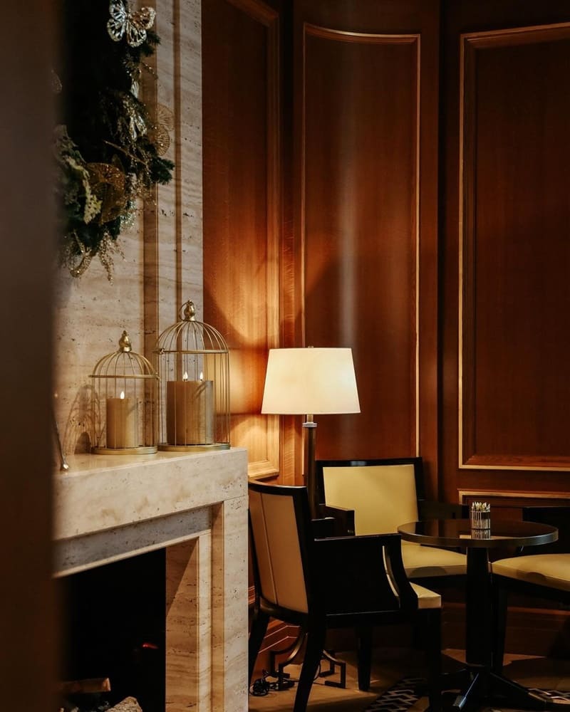 「布拉格四季飯店」疲累旅人之選，文藝復興風格房間與熱情櫃檯，旅行中的完美逗點！