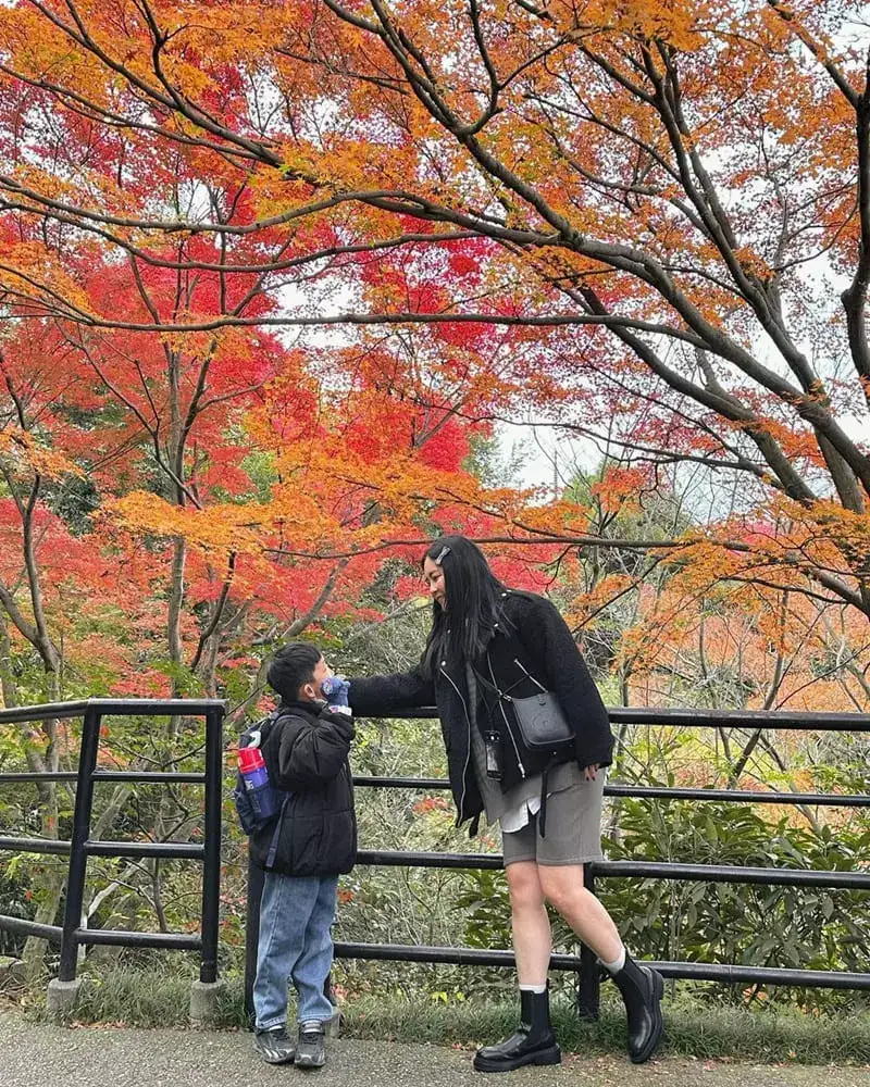 人生第一次的日本賞楓之旅，美到前面遇到的衰事都不算什麼一切都值得了 這次京都之旅就是楓葉看到飽和服穿到爽，我們就是楓葉特戰部隊!!