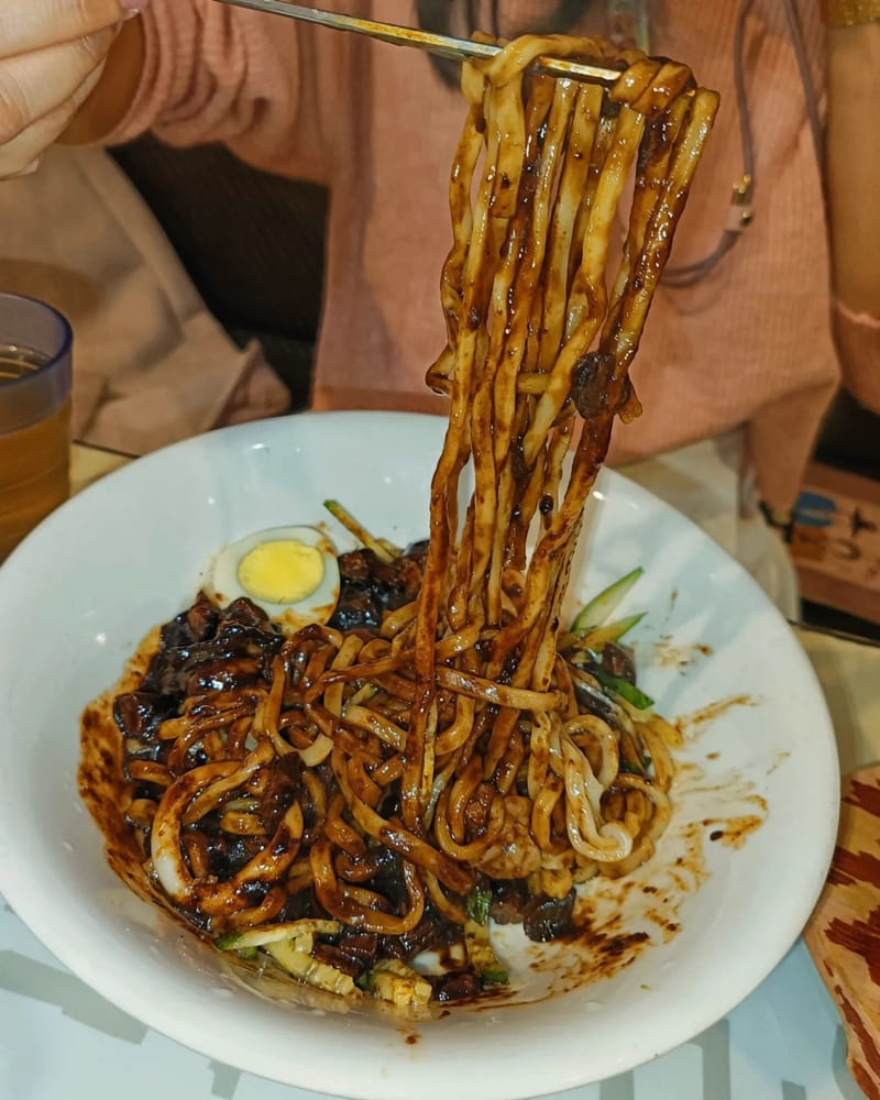 「非常石鍋」台中獨特客製化料理、CP值爆表、來一趟韓式頂級饗宴吧！