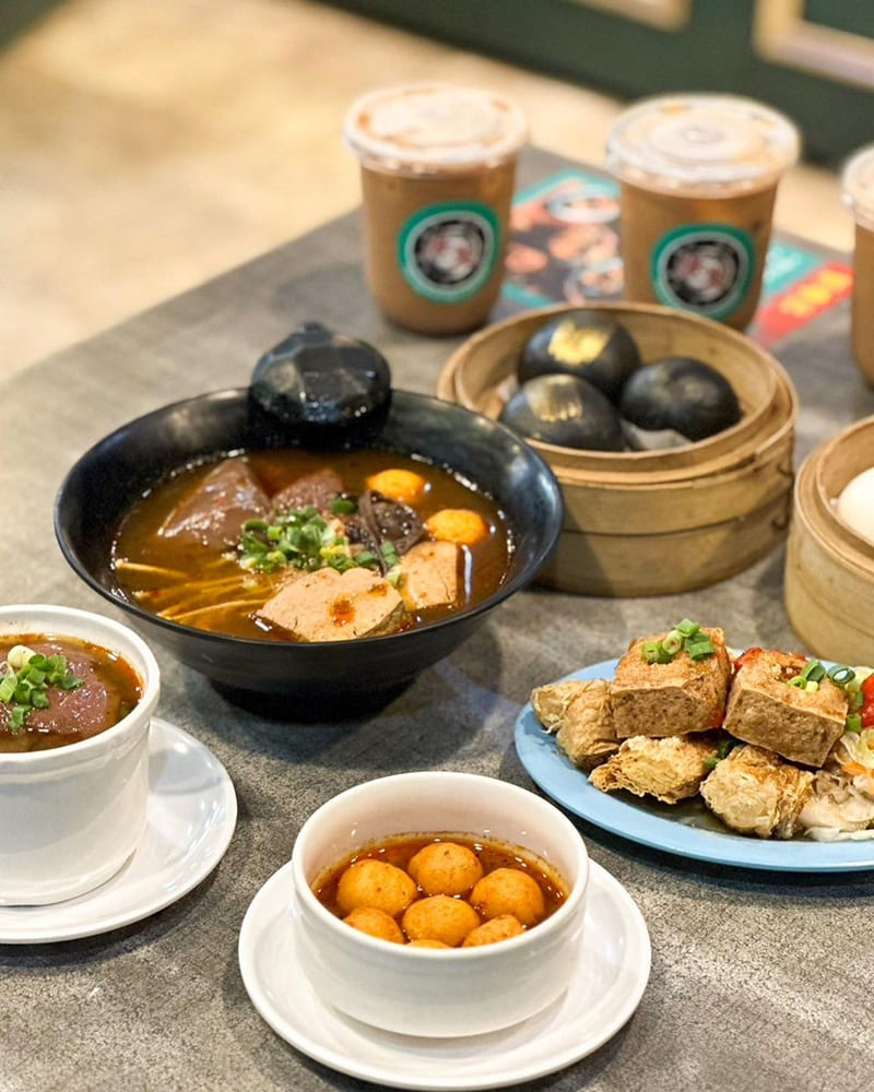 「港聚」台南高CP值港式料理盛宴、佛心新菜色、震撼你的味蕾、趕緊收藏！