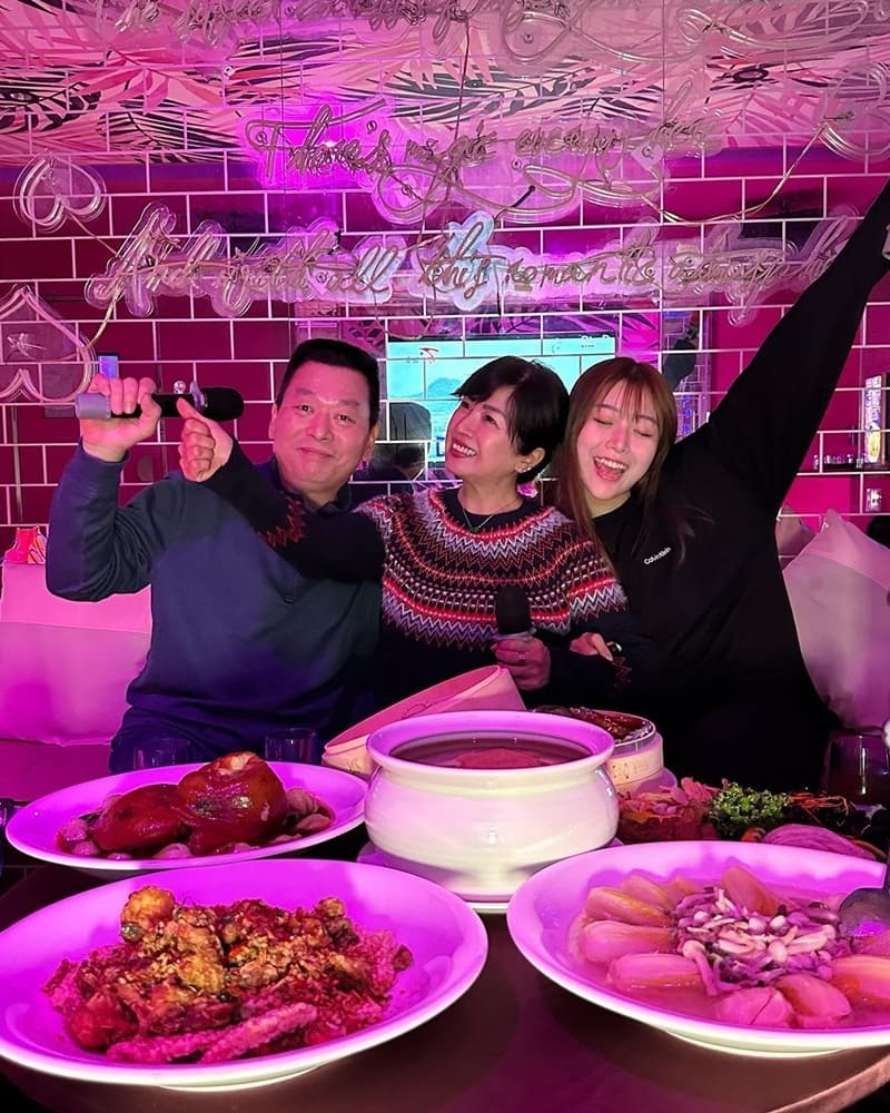 「Sing go聚唱派對」台北信義美食KTV | 豐盛聚唱宴享尾牙春酒，歡唱歡樂美食兼具！