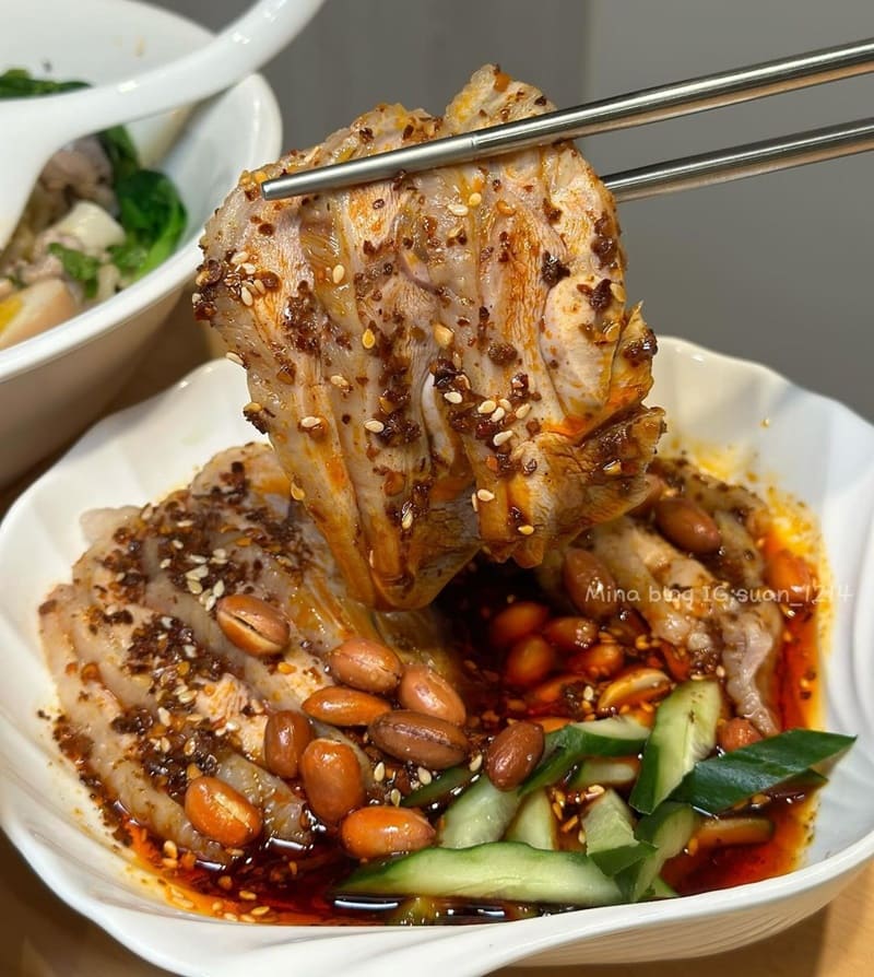 「一面之緣 x 襄楚麵食館」五股新開分店|牛肉麵Q彈濃湯、咖喱飯香醇,限定小菜驚喜多!