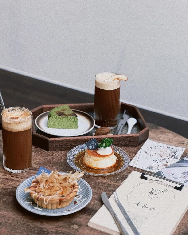 「老花甜Flowercoffee」台中北區咖啡館｜鹹塔、布丁、巴斯克，感受日式風味，美味享受不可錯過！