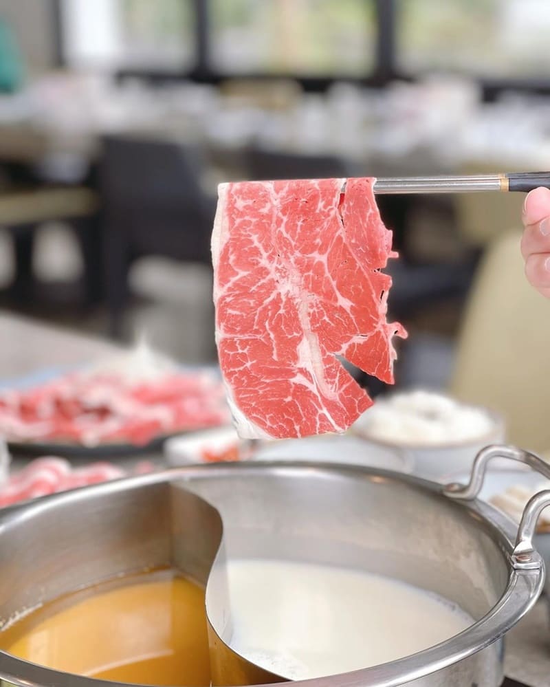 「老婆吃鍋」宜蘭美食巡禮|舒適採光民宿風格,豐盛海陸套餐、精選湯底,美味誘人!