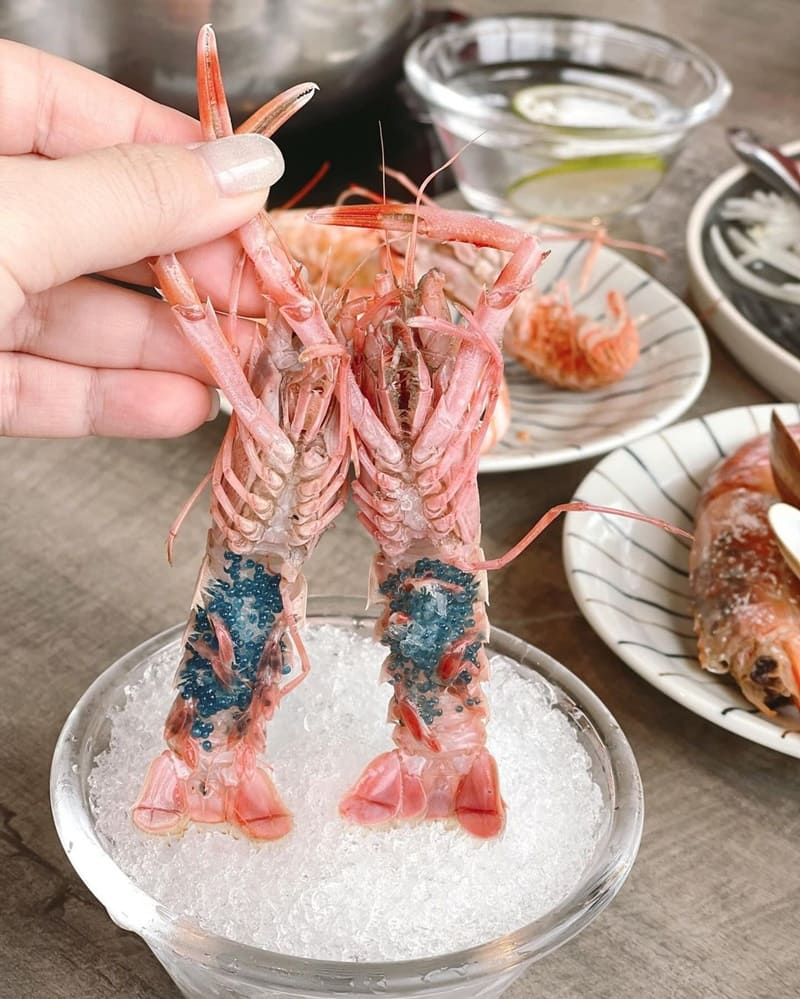 「老婆吃鍋」宜蘭美食巡禮|舒適採光民宿風格,豐盛海陸套餐、精選湯底,美味誘人!