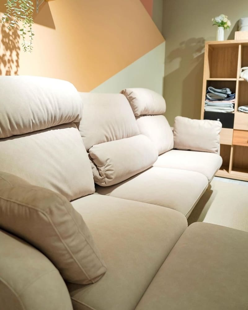 「GAGU家具」Penny機能布沙發、優雅之選、革新舒適、全方位客製化坐姿體驗！