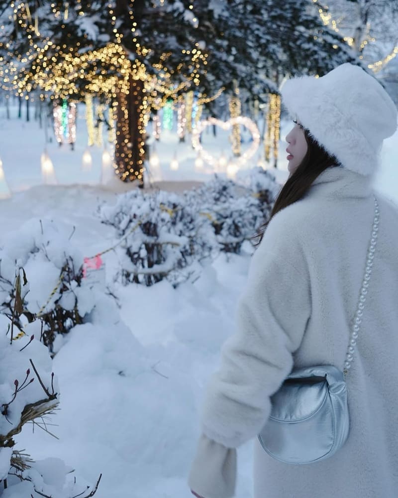 「森林精靈露台」迷人北海道之冬|富良野童話精靈村、冬日童話奇境之旅!