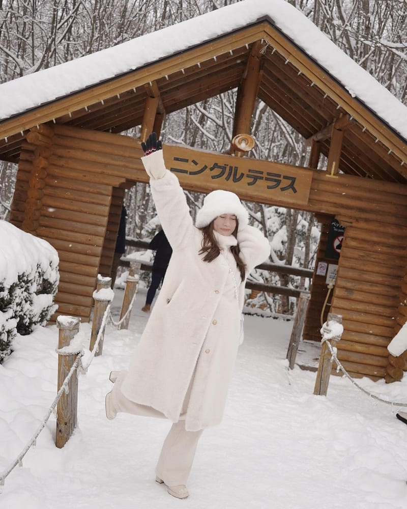 「森林精靈露台」迷人北海道之冬｜富良野童話精靈村、冬日童話奇境之旅！