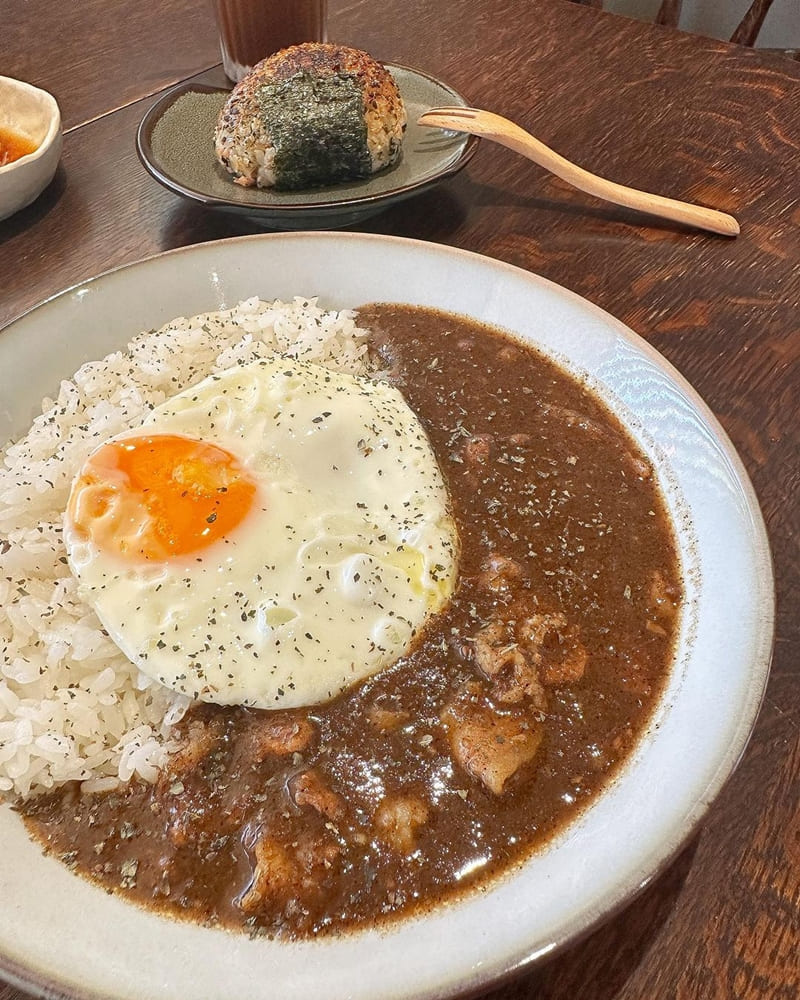 「野也 Cafe」桃園楊梅咖啡廳、獨棟式建築、寵物友善、高水準甜點餐點！