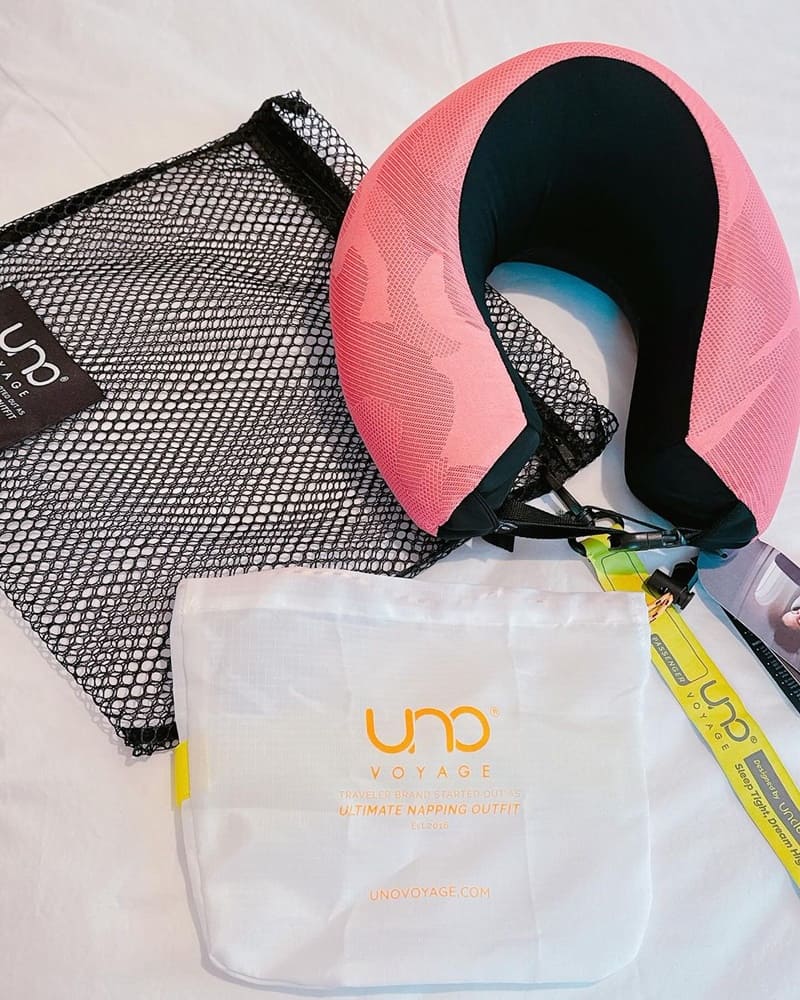 「UNO KNIT 2024全新升級版頸枕」360°翻轉、竹炭科技、編織舒適,完美支撐,旅行休閒首選!