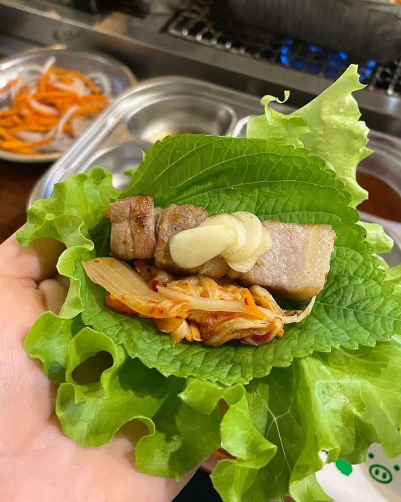 「菜豚屋」台北松山VEGETEJIYA|鮮肉多汁、肉香四溢、烤肉新樂園!