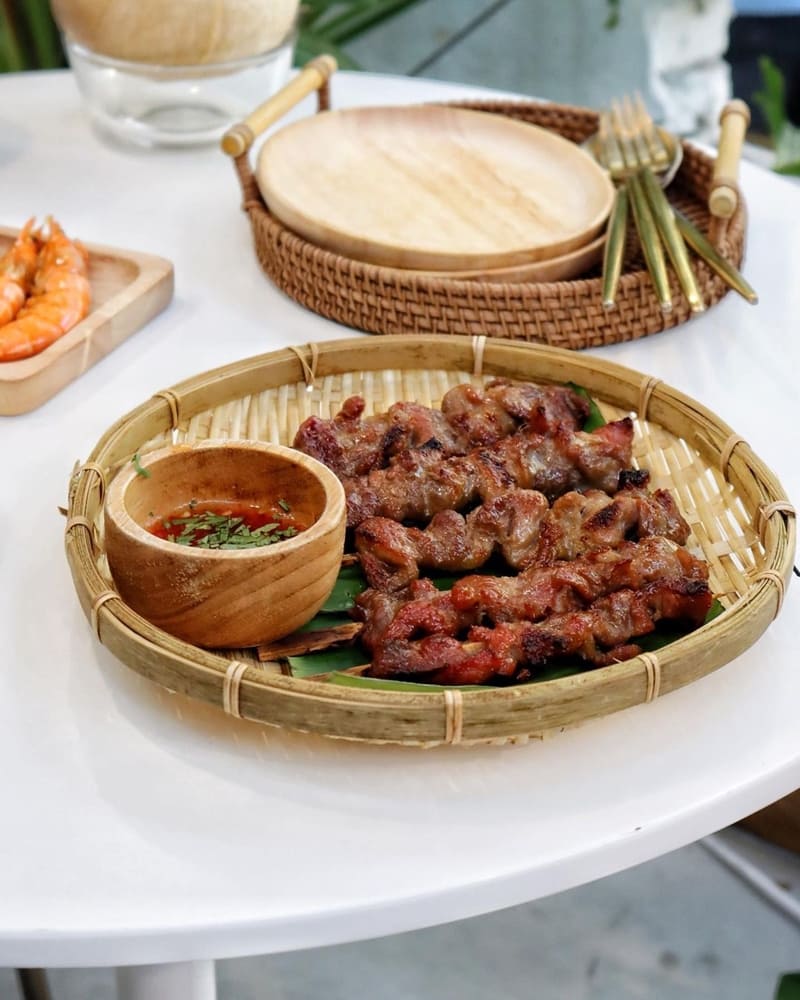「YUM YUM 泰式涼拌燒烤」桃園中壢燒肉館、網美首選、體驗南洋渡假享受美食!