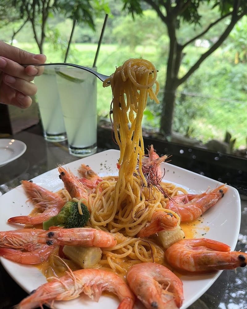 「流水森林」頭城山中秘境美食|腳底SPA奢華饗宴,餐點豐盛,美味無窮,享受美食與山谷景致極致饗宴!