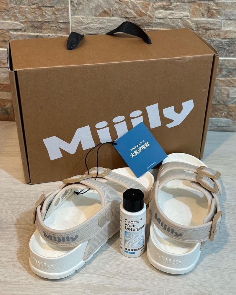 「MIJILY AIR大氣涼拖鞋」:獨創4-in-1設計,環保穿搭新境界,人體工學×氣控技術,可回收再製,顏色豐富!