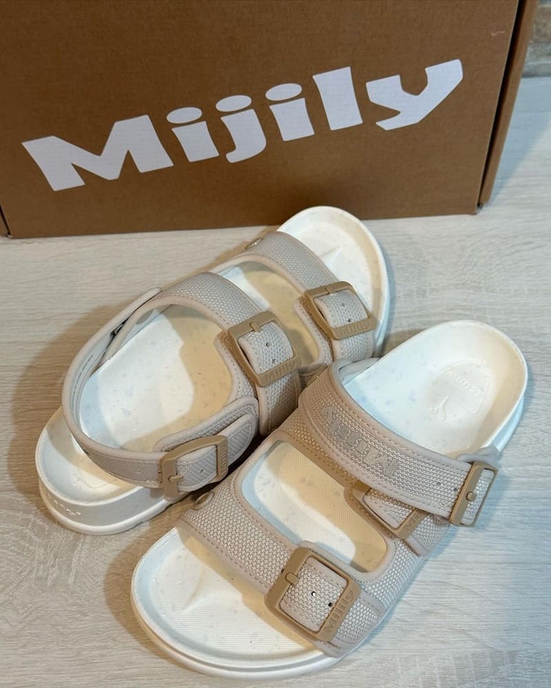 「MIJILY AIR大氣涼拖鞋」:獨創4-in-1設計,環保穿搭新境界,人體工學×氣控技術,可回收再製,顏色豐富!
