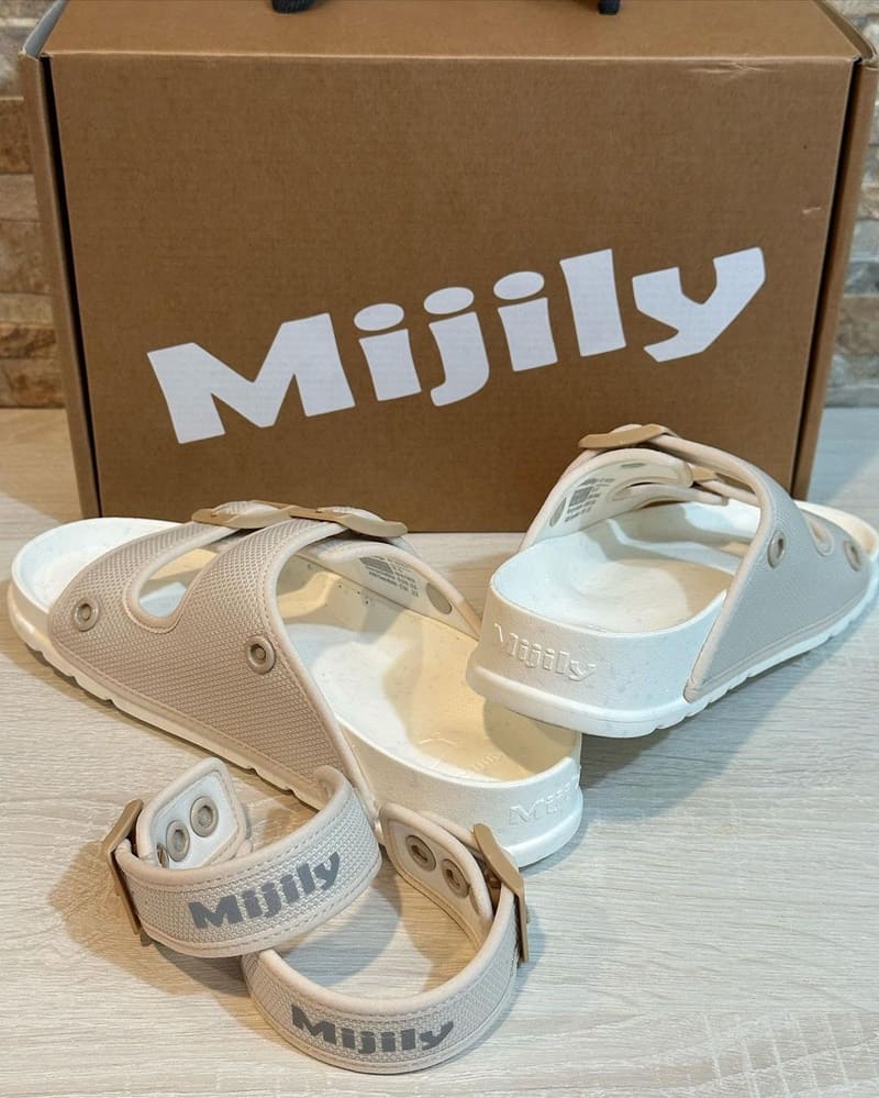 「MIJILY AIR大氣涼拖鞋」:獨創4-in-1設計，環保穿搭新境界，人體工學×氣控技術，可回收再製，顏色豐富！