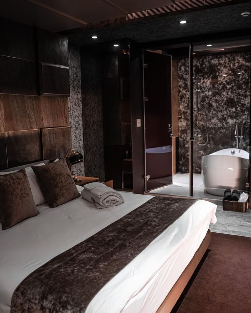 「Bellus Inn」台南住宿旅館｜高CP高質感、金絲啡房型、現代設計、極致舒適品味！