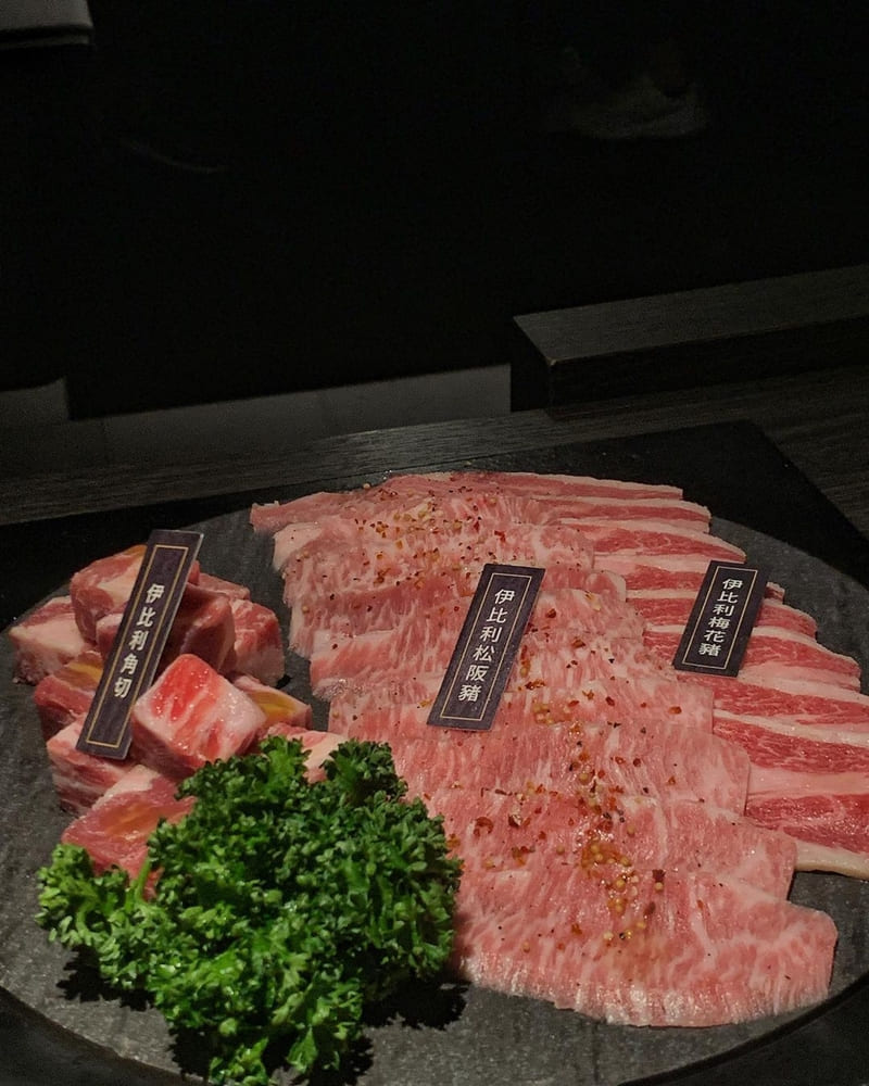「茶六中清店」台中高質感燒肉｜全台最夯、寬敞舒適空間、極致用餐體驗！