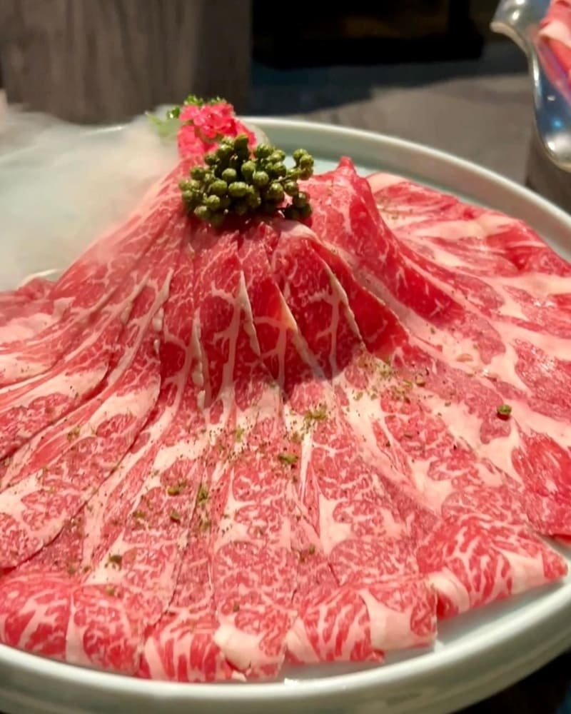 「青花驕麻辣鍋」台北火鍋推薦|王品集團旗下、極致實際評價、火鍋界麻辣新寵!