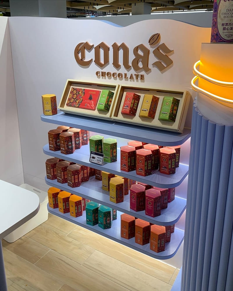 「Cona’s妮娜」世界巧克力品牌｜夢幻星座系列、鹽味焦糖薄片、頂級巧克力饗宴！