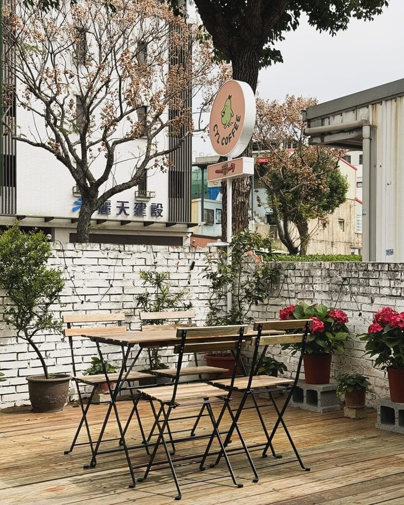 「CYL COFFEE」苗栗新開幕咖啡廳|懷舊風情、真材實料、愜意放鬆、苗栗新熱點 !