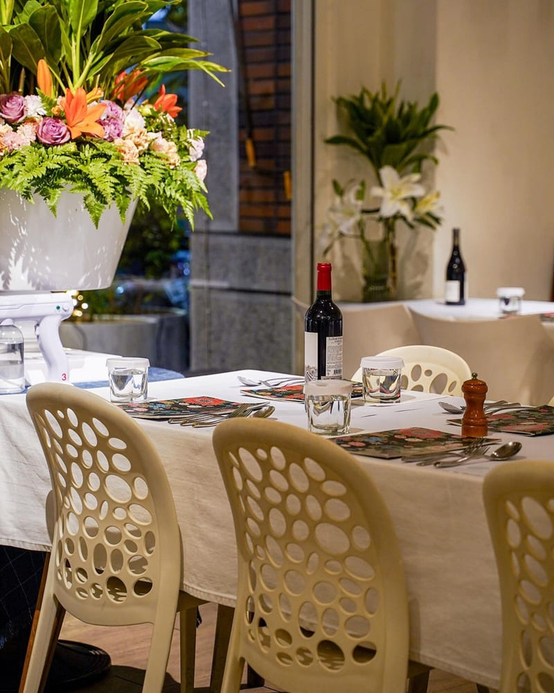 「菲菲花園」台中西屯義式餐廳｜台中老字號、浪漫約會、西餐體驗、每口都是美味！