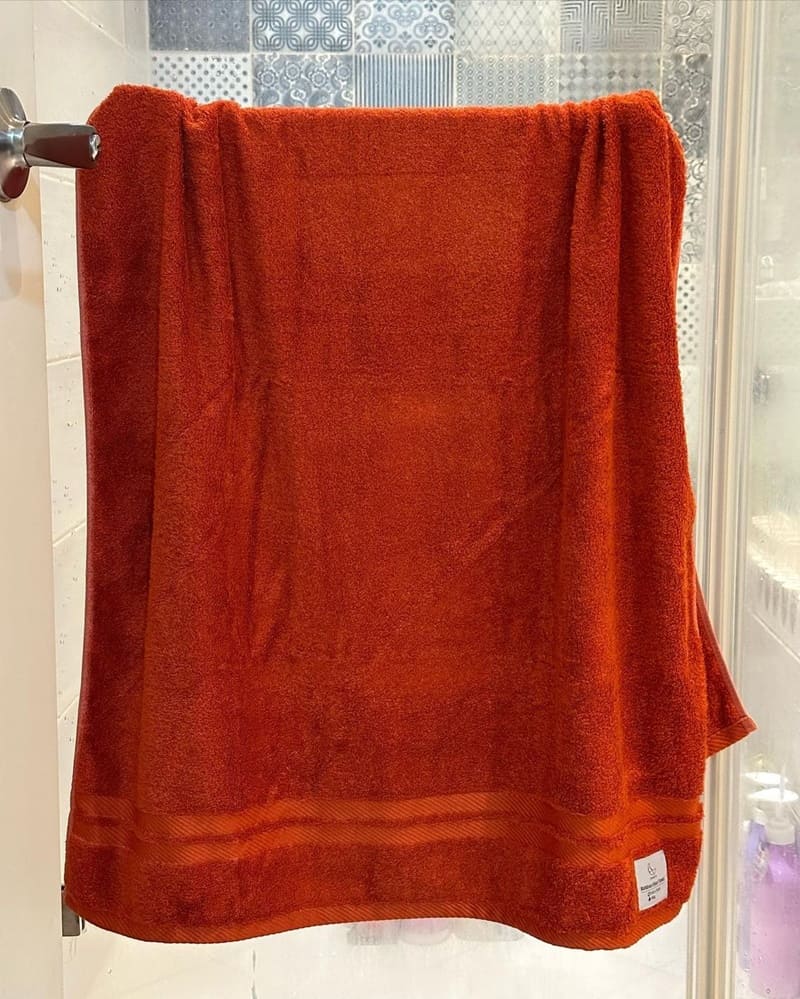 「Good9竹纖維浴巾」天然環保，超吸水480克，溫柔包裹感，熱情晚霞橘為你帶來舒適浴後享受！