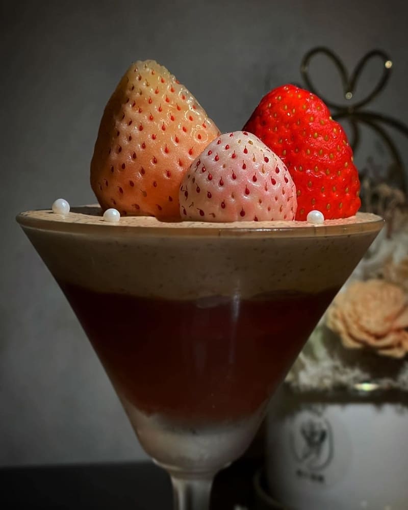 「谷藺咖啡廳」板橋預約制甜點工作室｜無菜單驚喜、品嚐草莓季、層次口感豐富！