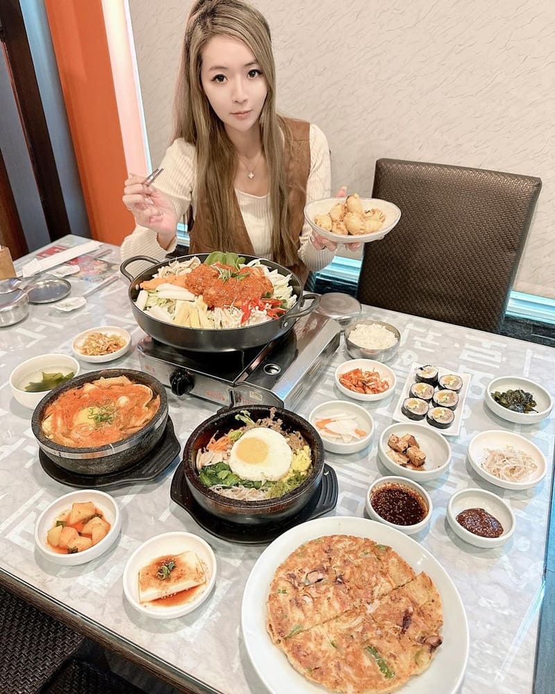「奇化加」台中韓國風味盛宴｜經典料理、自助冰淇淋、海鮮大醬鍋，感受濃郁韓式饗宴的美味奇遇！