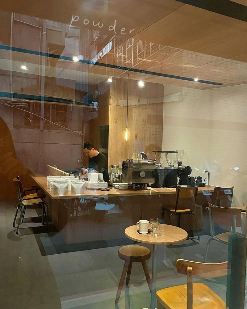 「Powdercoffee」台北紅豆奶油麵包天花板｜再度開啟經典美味、麵包故事！