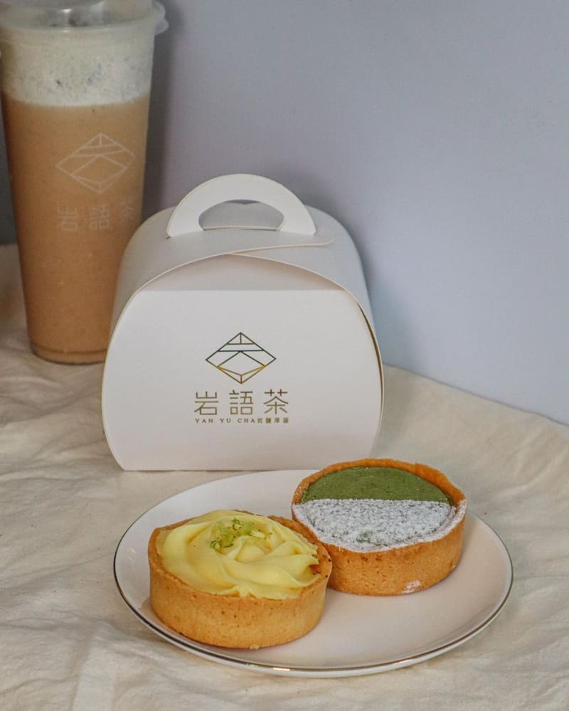 「岩語茶」新竹清大店｜奶蓋茶天花板、獨創黑岩鹽奶蓋、繽紛奶蓋任你選！