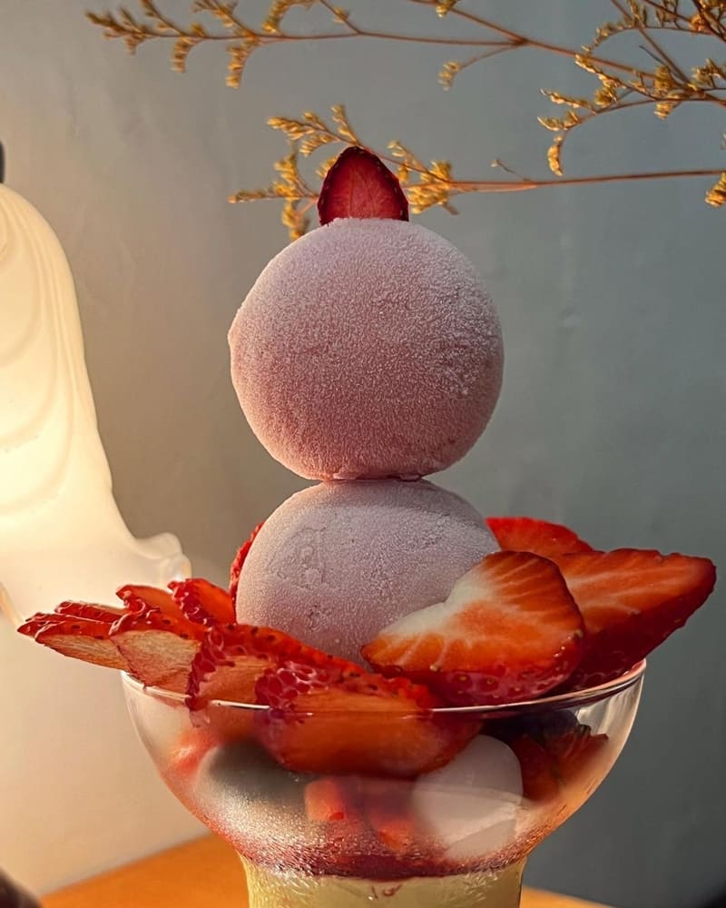 「自自zizi.zzzi」台北夢幻甜點店｜帕妃天花板、採預約制、道地港式甜點冰品！