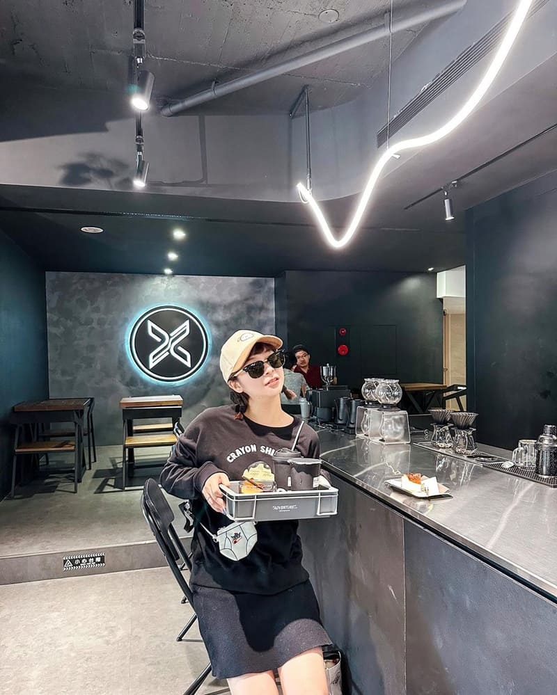 「Coffee Xover」台北咖啡手搖概念店!品味咖啡文化、享受愜意時光、奶瓶推薦!