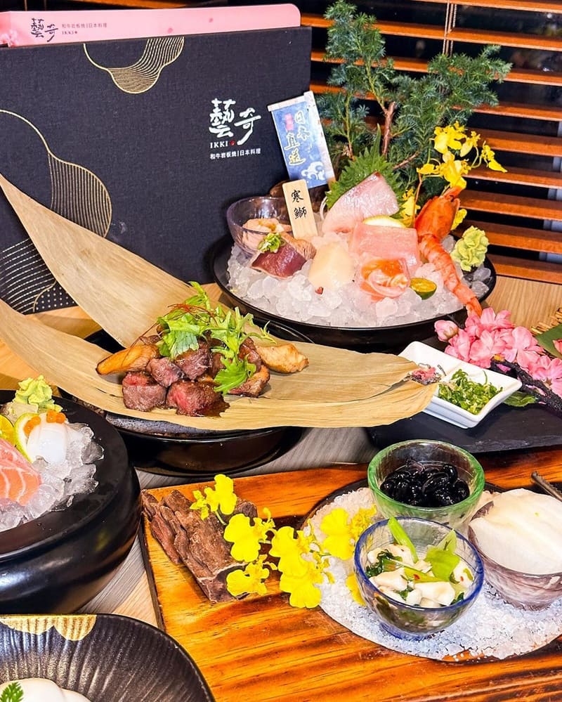 「藝奇 日本料理岩板燒 」台中隱藏極致日本美味！春櫻套餐豐富精緻、用心料理與優雅環境相得益彰！
