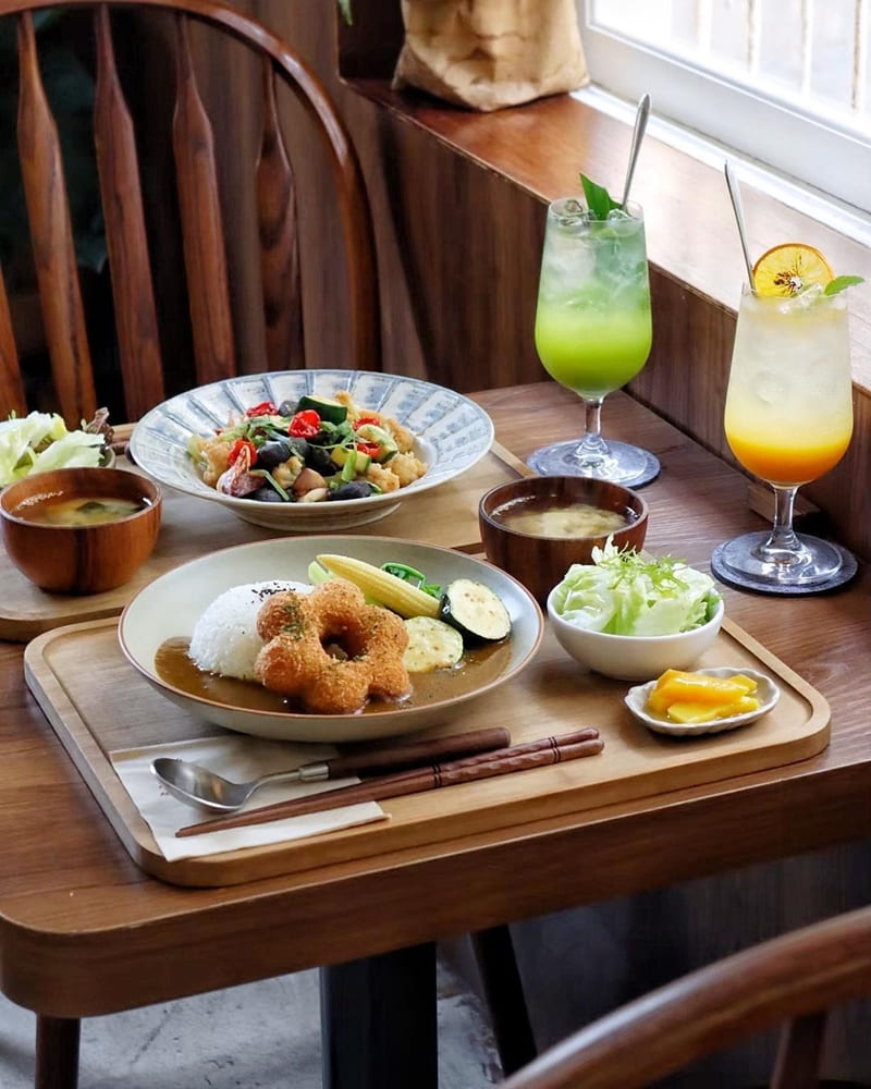 「遙遙相望」超人氣高雄洋食小餐館！日式風格早午餐店、質感復古日系餐點！