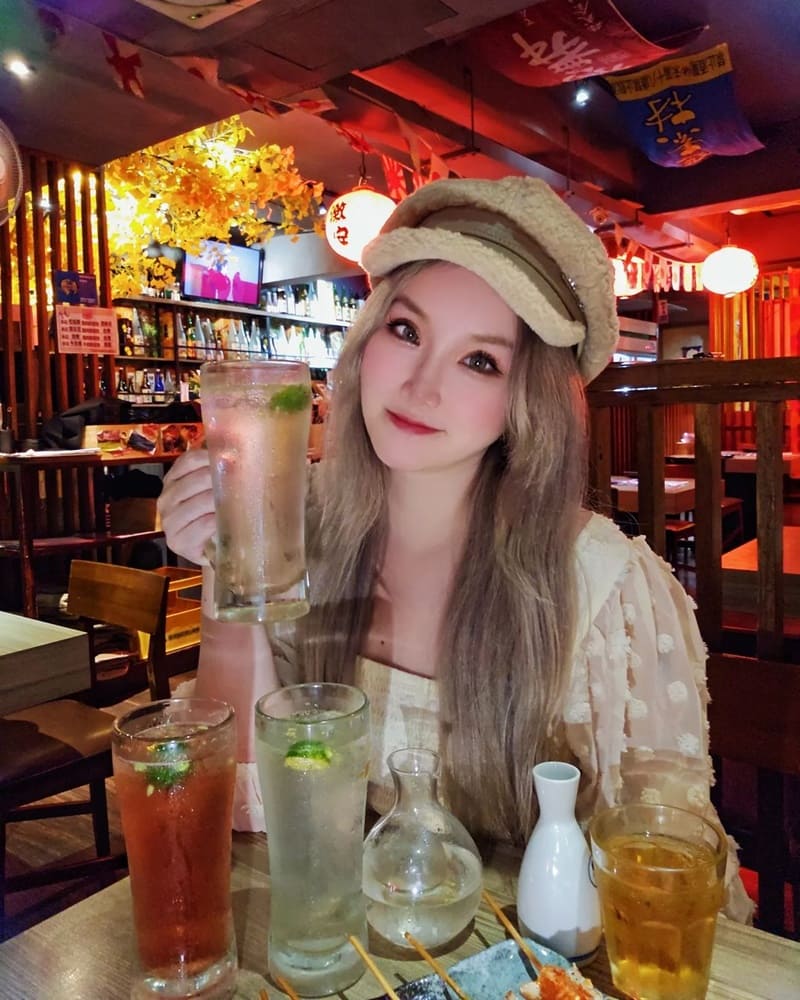 「激安の吉烹酒場」大安敦南三號店!日式氛圍感十足、燒烤居酒、放題698喝到飽!
