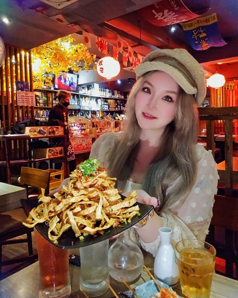 「激安の吉烹酒場」大安敦南三號店!日式氛圍感十足、燒烤居酒、放題698喝到飽!