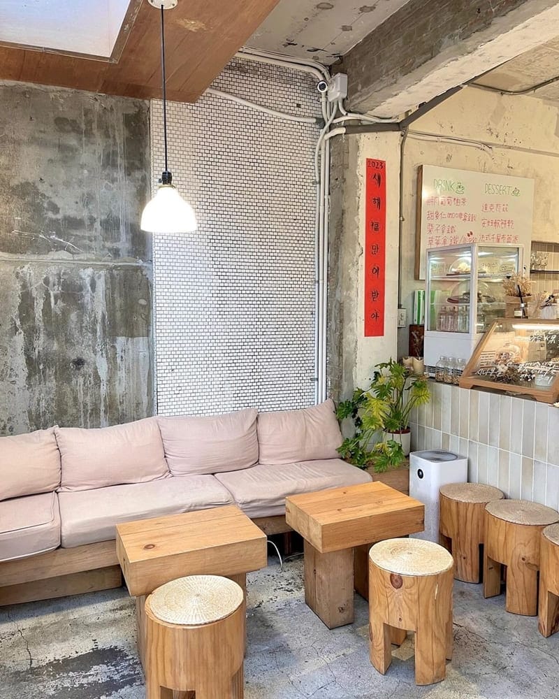 「安妞annyoung cafe」純正韓國人在台開店、你好安妞咖啡店、首推蜂蜜海苔年糕必點！