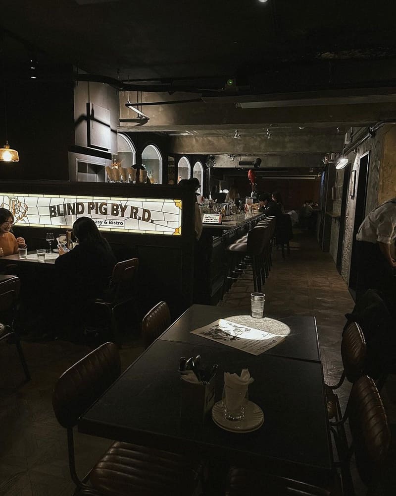 「Blind Pig by R.D.」台北復古餐酒館!美式風格、招牌美食、精釀調酒、時光穿梭奢華享受!