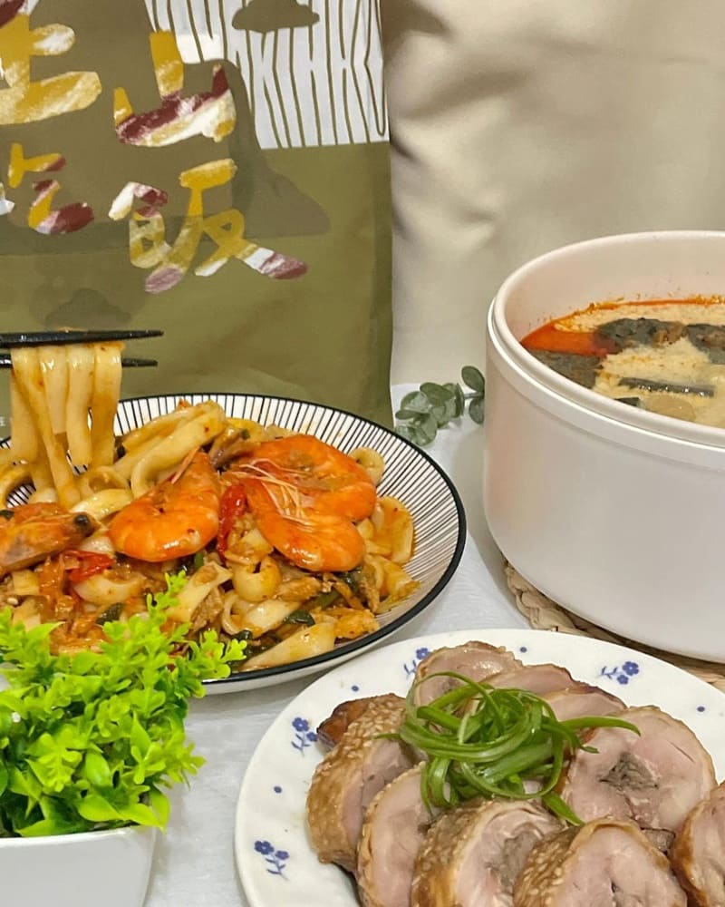 「上山吃飯」露營懶人福音!從黑化臭豆腐到韓式炒碼麵、享受美味、調理包新選擇!