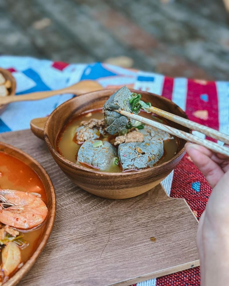 「上山吃飯」露營創新超享受！開箱韓國乾式炒碼麵、方便易食料理包解決你困擾！