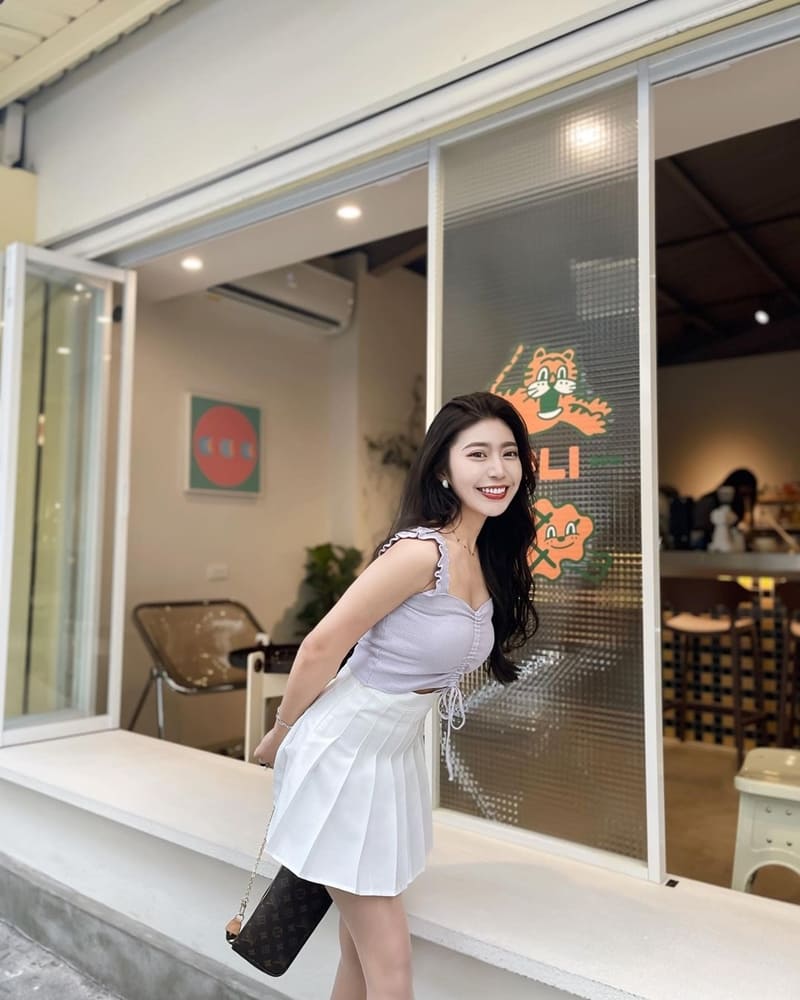 「Holi croffle」宜蘭羅東韓系咖啡店、醉心糕點藝術、可朗芙擁三重奏極致起司!